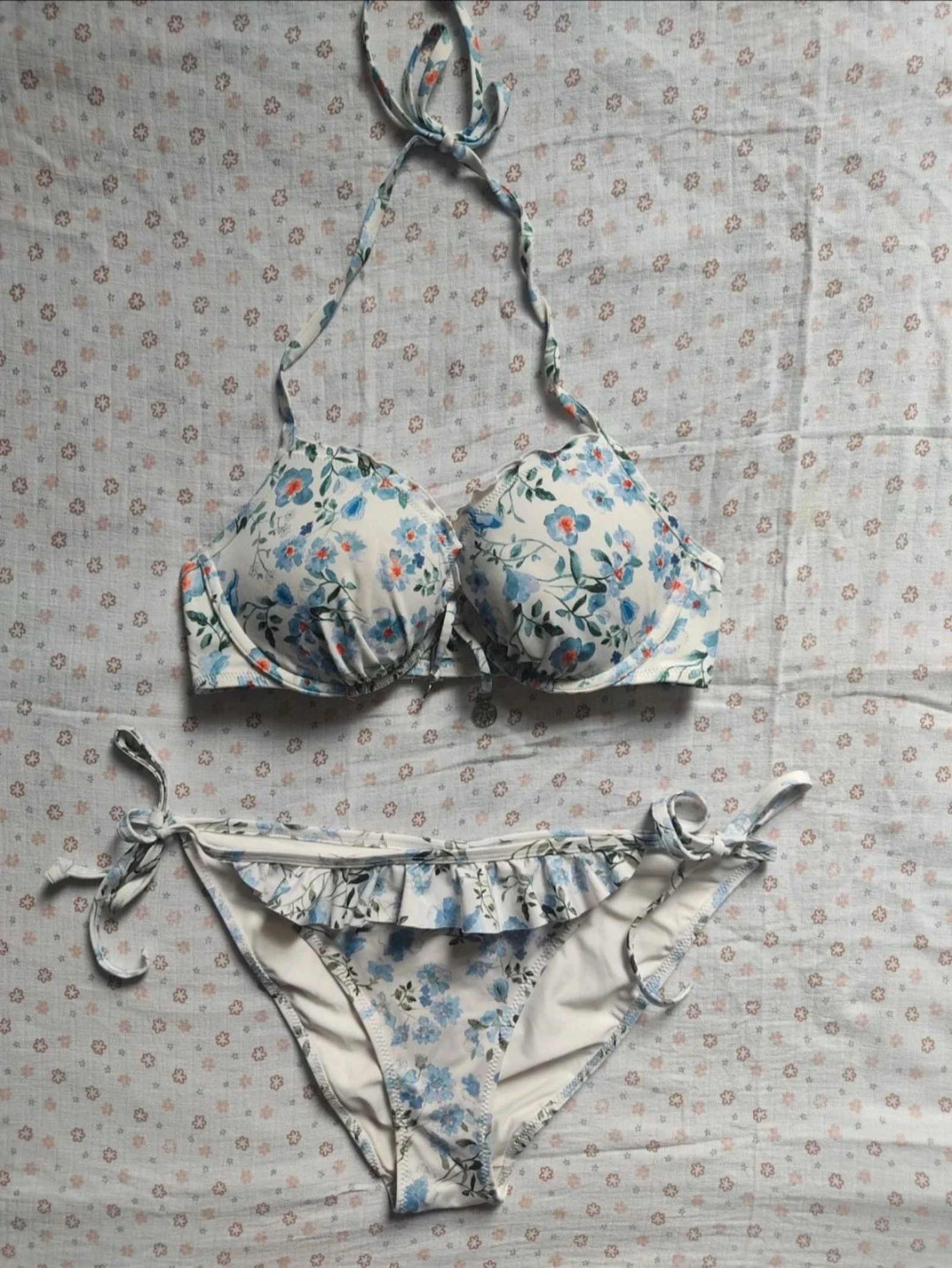 Bikini fleurs bleues H&M - 75C et 42 - Très bon état